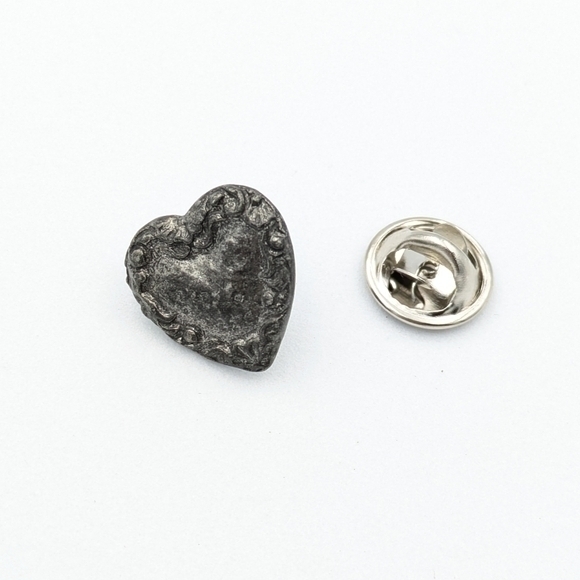 Vintage Jewelry - 4/24$  Vintage heart dark grey metal lapel pin